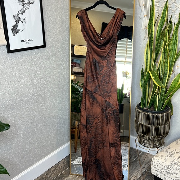 HOUSE OF CB 'Alaina' Antique Copper Bias Cut Maxi Dress NWOT - Picture 7 of 12